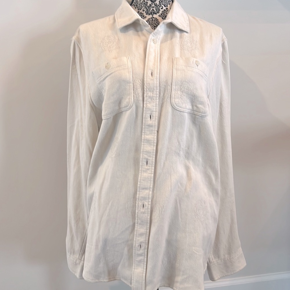 A long sleeve shirt.